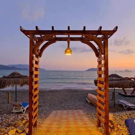 Guest house Nirvana Beach Club Bungalow *