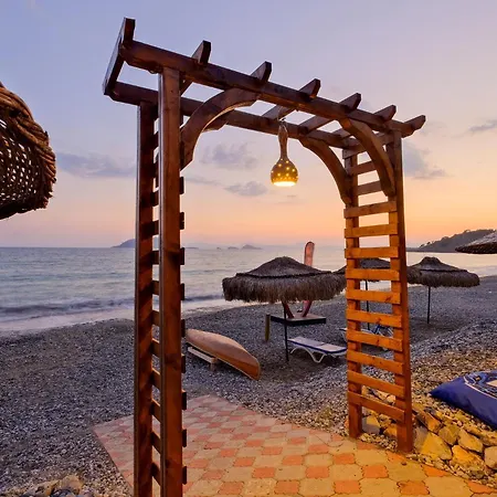 Nirvana Beach Club Bungalow Guest house Fethiye