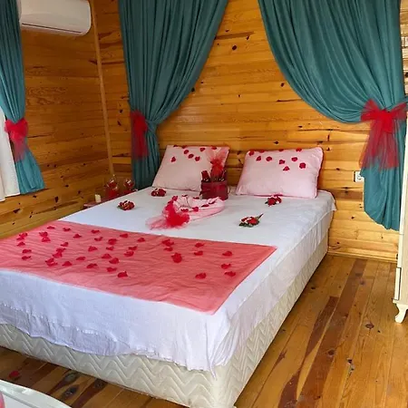 Nirvana Beach Club Bungalow Guest house